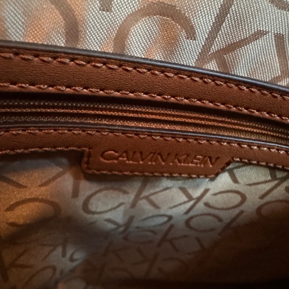 Rare Calvin Klein Margot Tote Large New without tags - Picture 6 of 13
